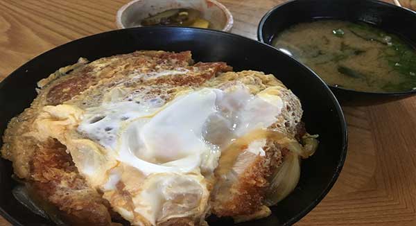 さかや食堂